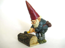 UpperDutch:Gnome,Rien Poortvliet Gnome with axe after a design by Rien Poortvliet, David the Gnome, Lumberjack.