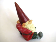 UpperDutch:Gnome,Sleeping Gnome after a design by Rien Poortvliet, David the Gnome.