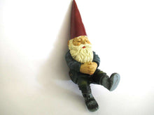 UpperDutch:Gnome,Sleeping Gnome after a design by Rien Poortvliet, David the Gnome.