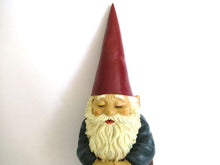 UpperDutch:Gnome,Sleeping Gnome after a design by Rien Poortvliet, David the Gnome.