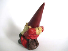 UpperDutch:Gnome,Sleeping Gnome after a design by Rien Poortvliet, David the Gnome.