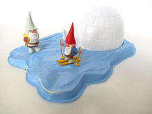 UpperDutch:,Startoys, 'The wisdom of the gnome'. No box. David el Gnomo gnome Igloo. Rien Poortvliet, BRB. 'La llamada de los gnomos'.
