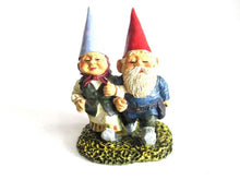 UpperDutch:,Strolling Gnome couple, Walking. David the gnome, Klaus wickl, Gnome figurine designed by Rien Poortvliet.