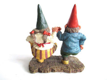 UpperDutch:,'What a Beautiful Day' Gnome figurine after a design by Rien Poortvliet. Dancing gnomes on wooden shoes. Dutch Classic Gnomes series. AAAAAAA International Co. Ltd.