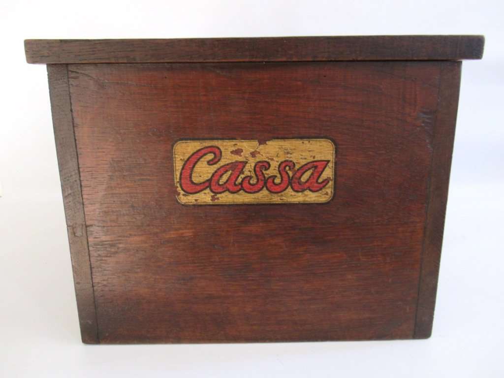 イギリスの古い木製レジスター　Cash Till Antique Cash Register. Working primitive wooden cash