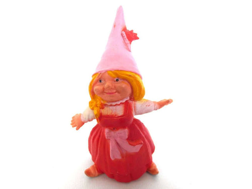 UpperDutch:Gnomes,1 (ONE) Gnome figurine, Gnome after a design by Rien Poortvliet, Brb Gnome ice skating, Lisa the Gnome.