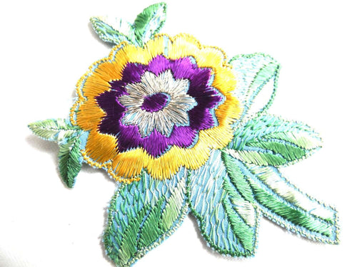UpperDutch:Sewing Supplies,Flower applique, 1930s vintage embroidered applique. Vintage floral patch, sewing supply.