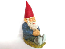 UpperDutch:Gnomes,Gnome figurine, 10 INCH Sitting Gnome after a design by Rien Poortvliet, David the Gnome.