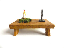 UpperDutch:Gnomes,Small gnomes table with decoration, Klaus Wickl 1995, Enesco, Rien Poortvliet, Miniature collectibles.