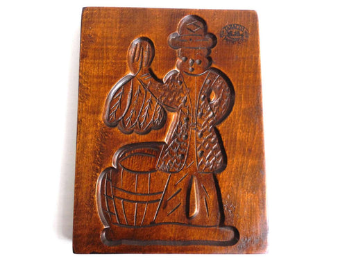 UpperDutch:Cookie Mold,Wooden cookie mold with Tobacco Scenes. Wooden Cookie Mold. Tabacos Primeros, La Paz. Speculaas plank.