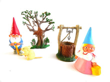 UpperDutch:Gnomes,A Lovely Gnome scene, Gnome Decoration, Startoys, Rien Poortvliet, BRB collectibles, David el gnomo.