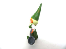 UpperDutch:Gnomes,1 (ONE) Gnome figurine, Gnome after a design by Rien Poortvliet, Brb Gnome cooking, Lisa the Gnome.