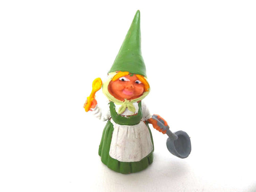 UpperDutch:Gnomes,1 (ONE) Gnome figurine, Gnome after a design by Rien Poortvliet, Brb Gnome cooking, Lisa the Gnome.