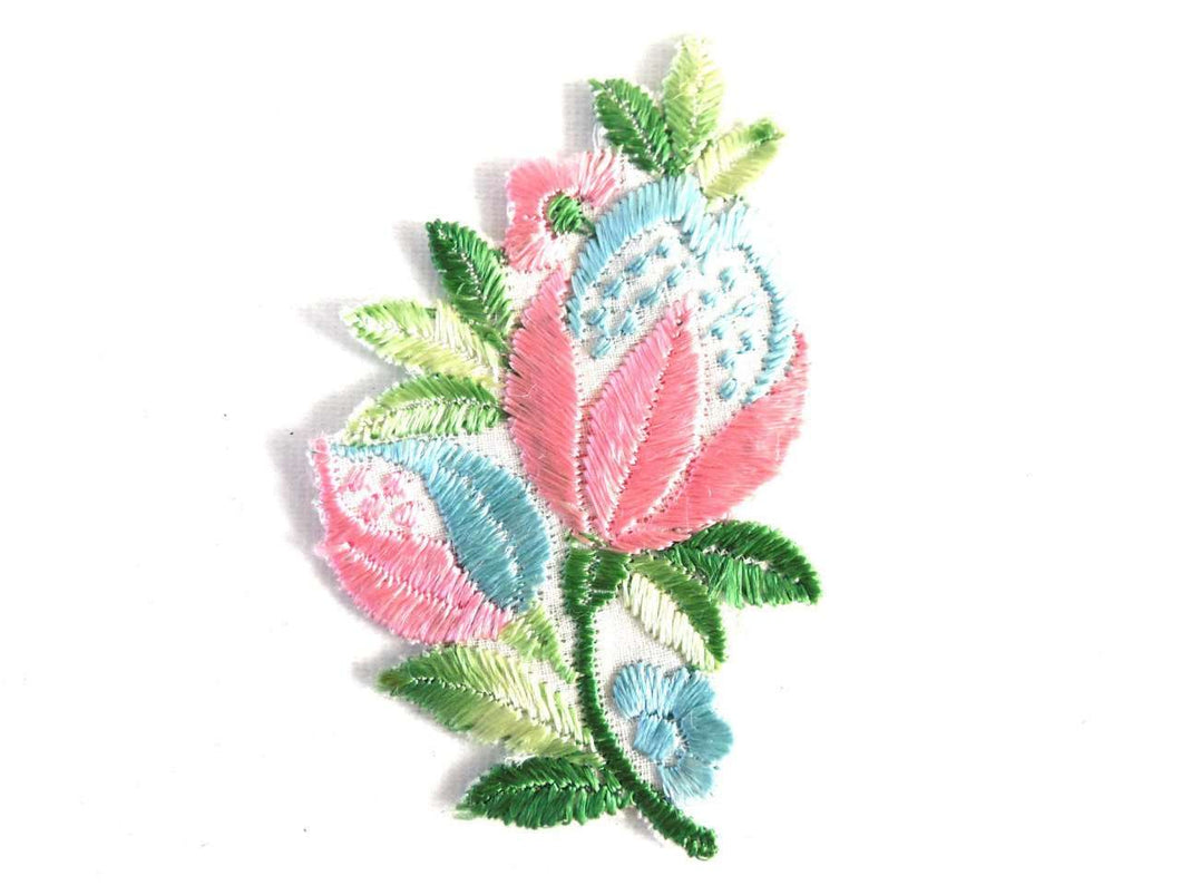 UpperDutch:Sewing Supplies,Flower Patch, Flower applique, 1930s vintage embroidered applique. Vintage floral patch, sewing supply.