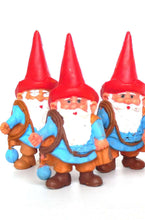 UpperDutch:Gnomes,1 (ONE) Medieval David the Gnome figurine after a design by Rien Poortvliet. Middle ages BRB / Startoys figurines. david el gnomo