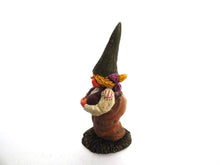 UpperDutch:Gnomes,Gnome figurine, Mimi, Klaus Wickl 1993, Enesco, Rien Poortvliet, Miniature collectible gnomes.