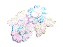 UpperDutch:Sewing Supplies,1930s Flower applique, Vintage embroidered applique. Vintage floral patch, sewing supply.