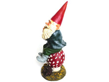 UpperDutch:Gnomes,Rien Poortvliet Garden Gnome,  Amadeus, 13 INCH gnome figurine, Klaus Wickl. Playing the flute on a mushroom, David the Gnome.