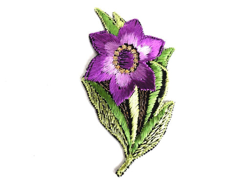 UpperDutch:Sewing Supplies,1930s Flower applique, Vintage embroidered applique. Vintage floral patch, antique applique, silk patch, crazy quilt.