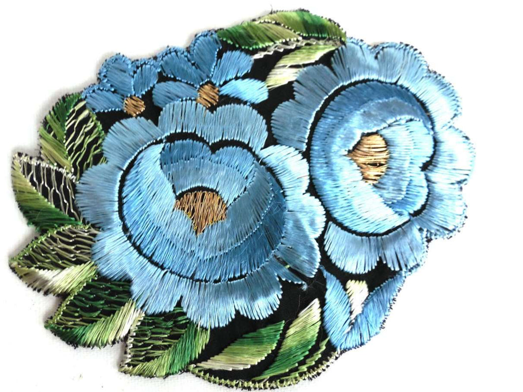 UpperDutch:Sewing Supplies,Applique, Flower applique, 1930s vintage embroidered applique. Vintage floral patch, sewing supply, antique patch.