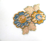 UpperDutch:Sewing Supplies,1930s Flower applique, Vintage embroidered applique. Vintage floral patch, sewing supply.