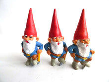UpperDutch:Gnomes,1 (ONE) Gnome figurine, Gnome after a design by Rien Poortvliet, Brb Gnome, David the Gnome, miniature gnome with ax. Lumberjack