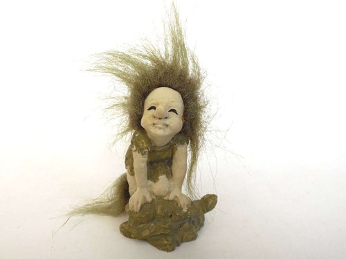 UpperDutch:Land of Magiful,Troll, Vintage small Troll. (Goblin, Gremlin, Hob, Imp, Gnome, Hobgoblin, Elf, Pixy).
