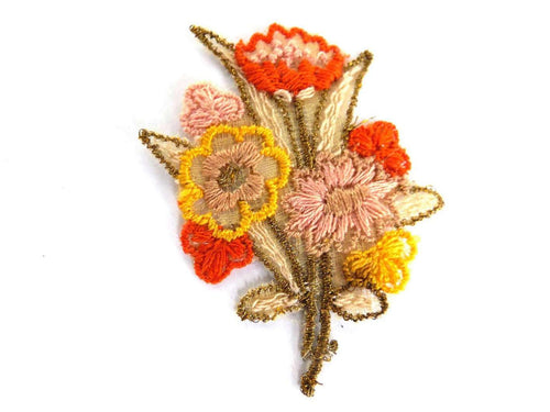 UpperDutch:Sewing Supplies,Applique, Flower applique, 1930s vintage embroidered applique. Vintage floral patch, sewing supply.