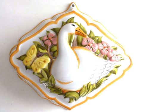 UpperDutch:Home and Decor,Vintage Mold, Ceramic Porcelain Mold, Le Cordon Bleu, Vintage Jelly Mold, Pudding mold. Kitchen Decor.