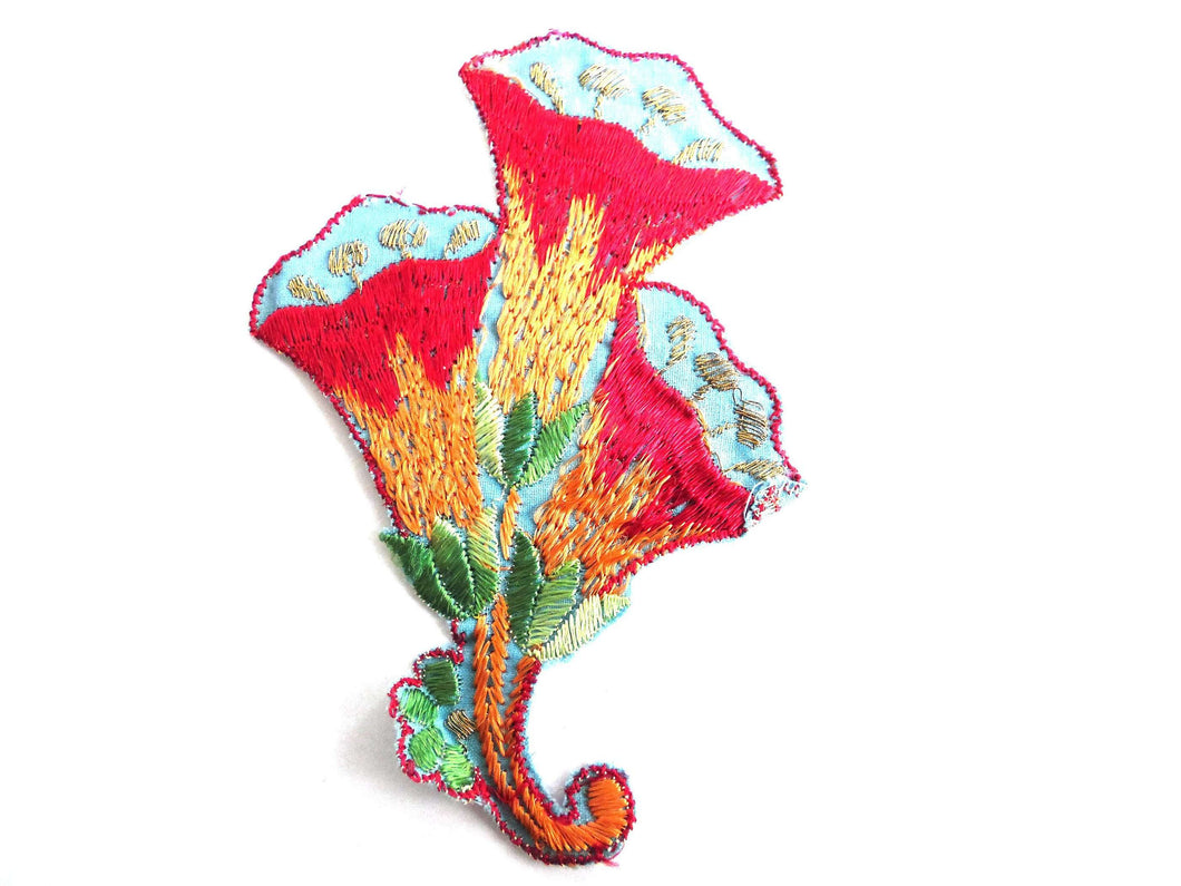 UpperDutch:Sewing Supplies,Flower applique, 1930s vintage embroidered applique. Trumpet flower.