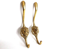 UpperDutch:Hooks and Hardware,Set of 2 pcs Lion hooks Solid Brass Lion Head Wall hook - Coat hooks. Decorative animal storage solution, coat hangers.