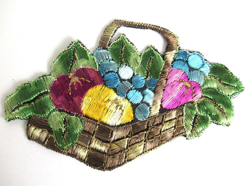 UpperDutch:Sewing Supplies,Fruit basket applique, 1930s vintage embroidered applique. Vintage patch, sewing supply.