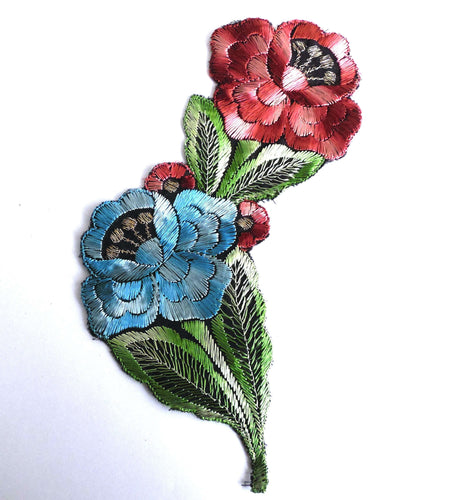 UpperDutch:Sewing Supplies,Flower Applique 1930s embroidered applique. Vintage floral patch, sewing supply.