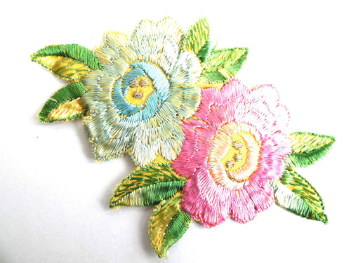 UpperDutch:Sewing Supplies,Applique, Flower applique, 1930s vintage embroidered applique. Vintage floral patch, sewing supply.