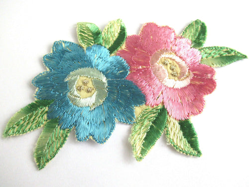 UpperDutch:Sewing Supplies,Flower applique, 1930s vintage embroidered applique. Antique applique, sewing supply.