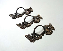 UpperDutch:Hooks and Hardware,1 Solid Brass Handles / Antique Ornate Flower Drawer Pull