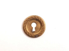 UpperDutch:Hooks and Hardware,1 Brass Keyhole cover. escutcheon key hole frame / plate / NOS