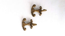 UpperDutch:Hooks and Hardware,1 (ONE) Solid Brass Ornate Coat hook. Victorian style. Storage solution. Wall Hook.