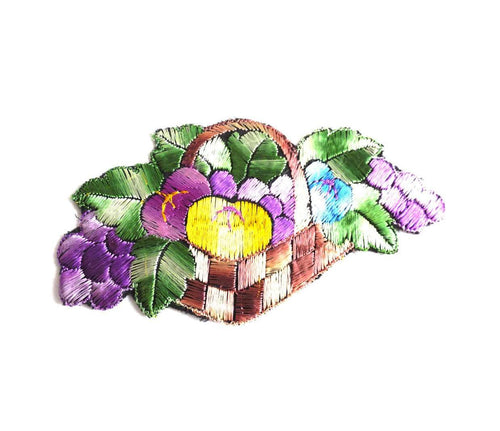 UpperDutch:Sewing Supplies,Fruit basket applique, 1930s vintage embroidered applique. Vintage patch, sewing supply.