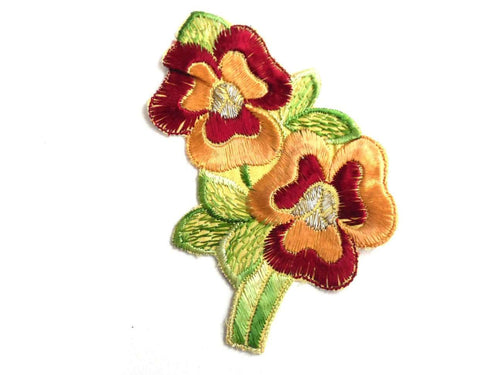 UpperDutch:Sewing Supplies,Applique, flower applique, 1930s vintage embroidered applique. Vintage floral patch, sewing supply.