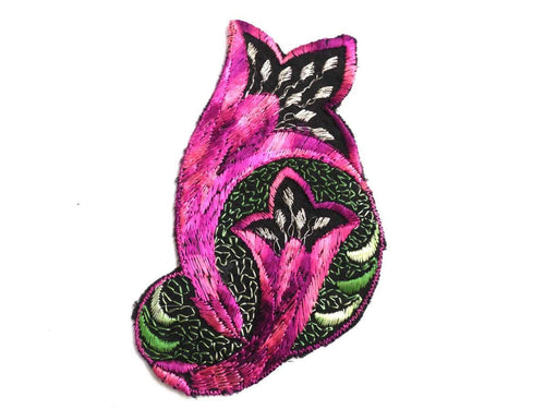 UpperDutch:Sewing Supplies,Applique, Flower applique, 1930s vintage embroidered applique. Vintage floral patch, sewing supply.