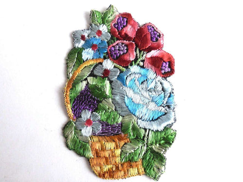 UpperDutch:Sewing Supplies,Applique, flower basket applique, 1930s vintage embroidered applique. Vintage floral patch, sewing supply.
