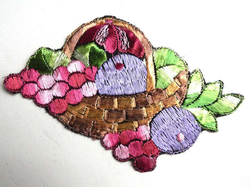 UpperDutch:Sewing Supplies,Fruit patch, Fruit basket applique, 1930s vintage embroidered applique. Vintage patch, sewing supply.