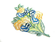 UpperDutch:Sewing Supplies,1930s Flower applique, Vintage embroidered applique. Vintage floral patch, sewing supply.