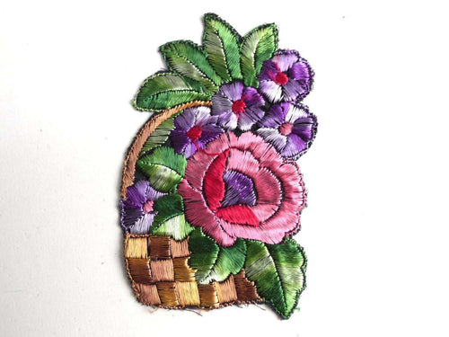 UpperDutch:Sewing Supplies,Applique, flower basket applique, 1930s vintage embroidered applique. Vintage floral patch, sewing supply.