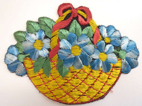 UpperDutch:Sewing Supplies,Applique, flower basket applique, 1930s vintage embroidered applique. Vintage floral patch, sewing supply.