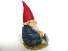 UpperDutch:Gnomes,Gnome figurine, 10 INCH Sitting Gnome after a design by Rien Poortvliet, David the Gnome.