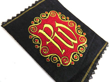 UpperDutch:Sewing Supplies,Monogram PW Applique  1930s Vintage Embroidered 'Initials PW' applique. Alphabet Patch, Monogram application, antique letter.