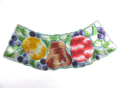 UpperDutch:Sewing Supplies,Fruit Trim Applique, 1930s embroidered applique. Vintage patch, sewing supply.