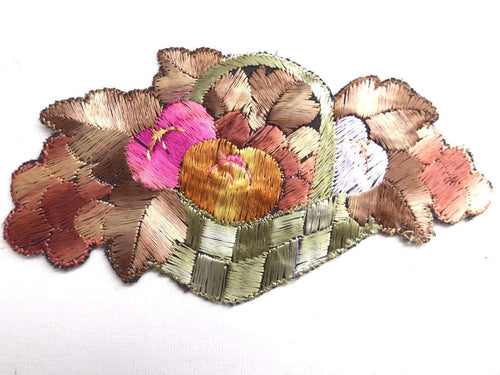 UpperDutch:Sewing Supplies,Fruit basket applique, 1930s vintage embroidered applique. Vintage patch, sewing supply.